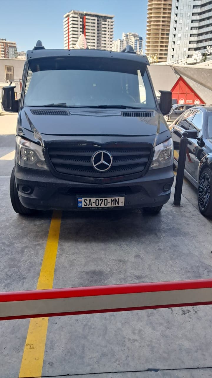 Mercedes Sprinter - photo 1